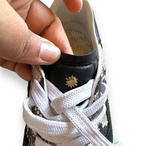 Stuart Weitzman Women’s Limited Edition Python Printed Daryl Sneakers Size 9 - Picture 6 of 11